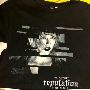 Brand new. Never worn before!